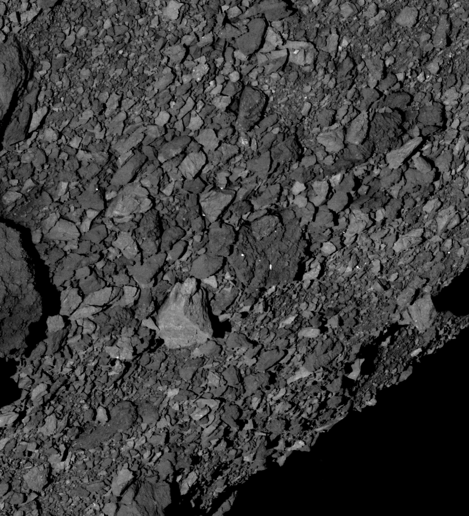 La superfície de l'asteroide Bennu vista per la sonda OSIRIS-REx