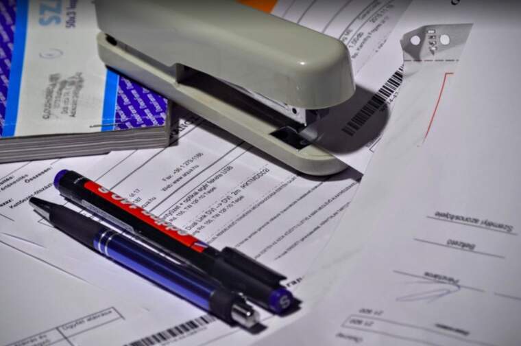 El sector de la restauració, entestat a fer servir la factura de paper | Pxhere