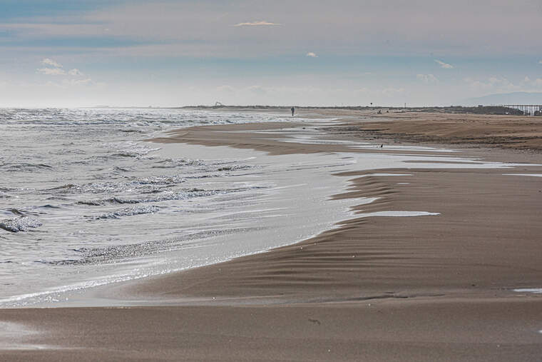 La platja del Trabucador, que pateix un any més els estralls d’un temporal que fan recular la seva línia de costa | Jordi Borràs