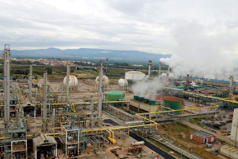 El área química del complejo industrial de Repsol en Tarragona | ACN