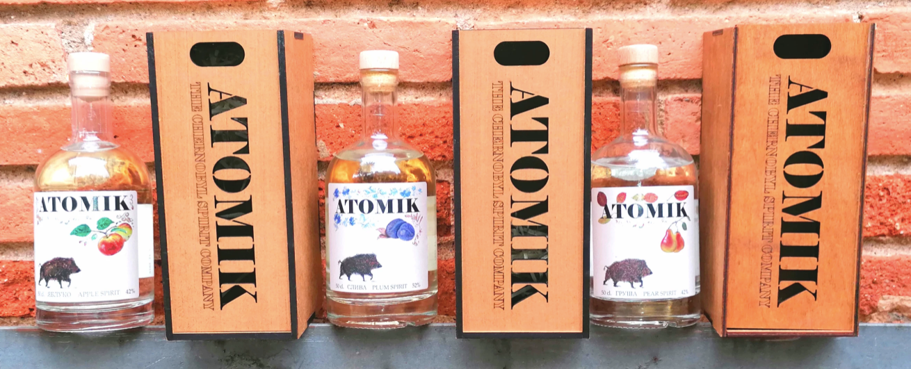 La destil·leria que fa els licors 'Atomik' a Txernòbil presenta nous productes enmig de la invasió russa | Chernobyl Spirit Company