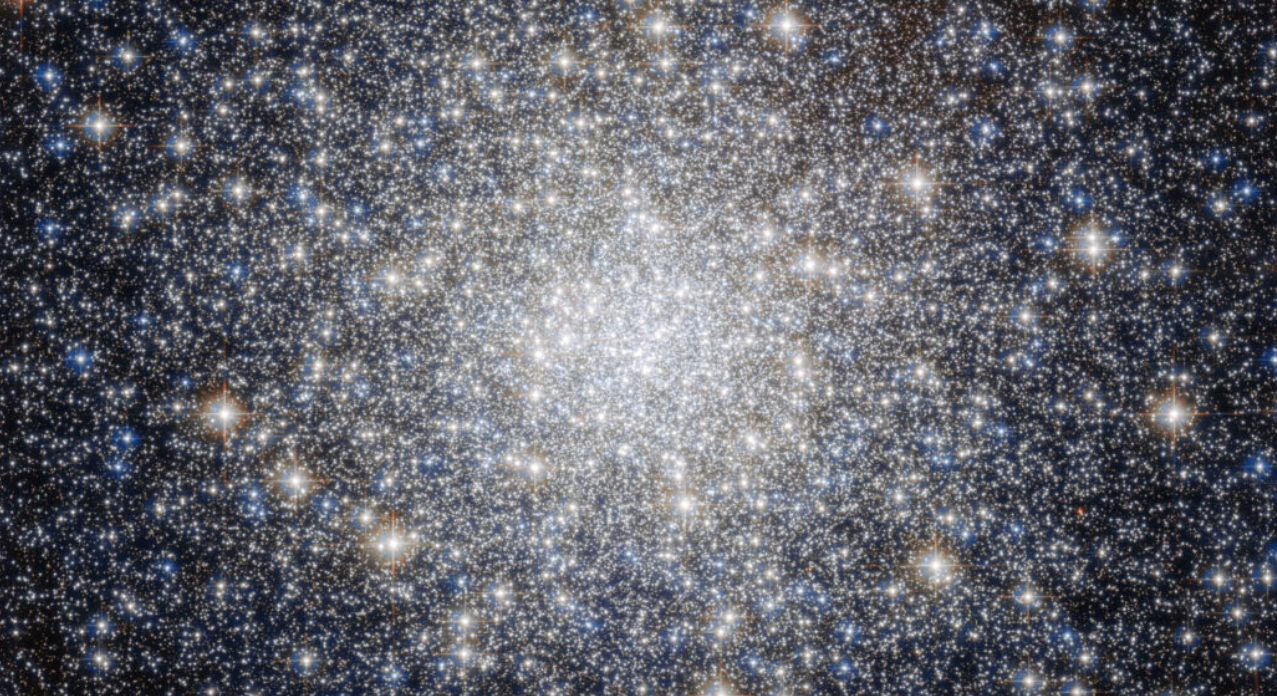 El clúster M92 vist pel Telescopi Espacial Hubble | NASA / ESA / CSA