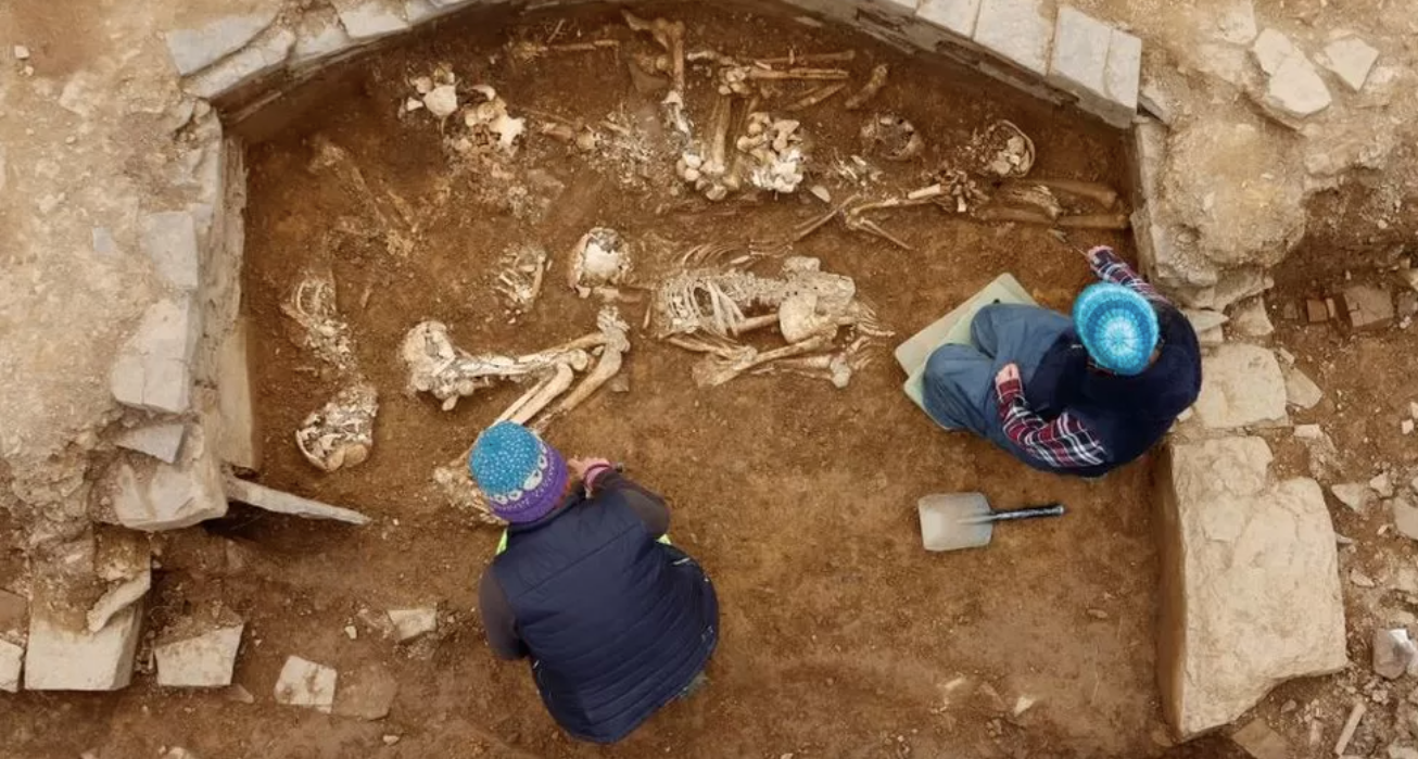 Malgrat el saqueig dut a terme al segle XIX, aquest jaciment encara conté restes molt interessants | Universitat de Cardiff