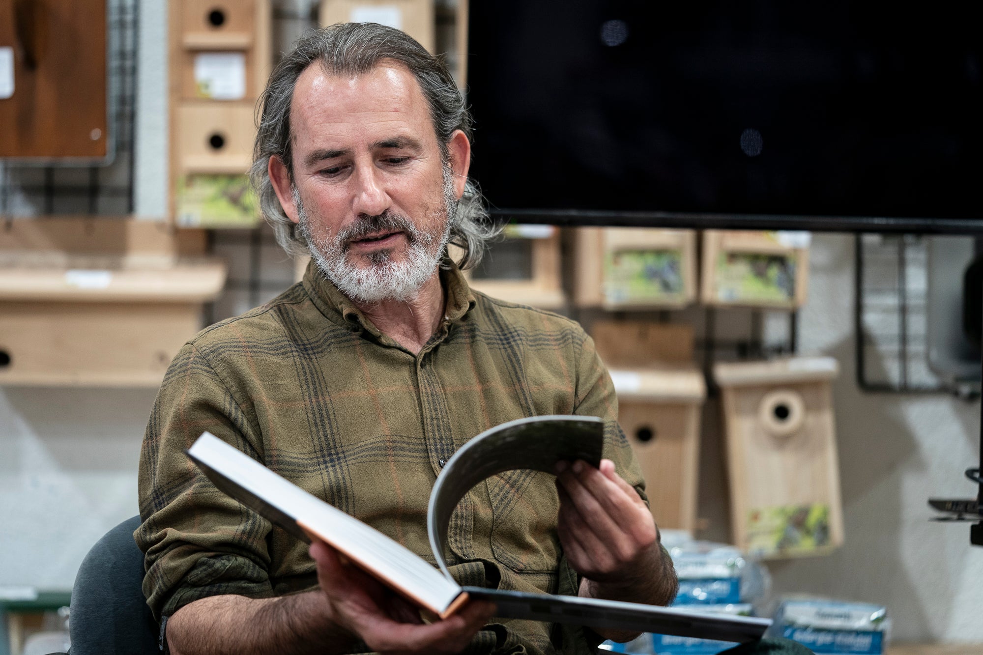 Andoni Canela presenta el seu nou llibre, Territorio Lobo | Miria Comas