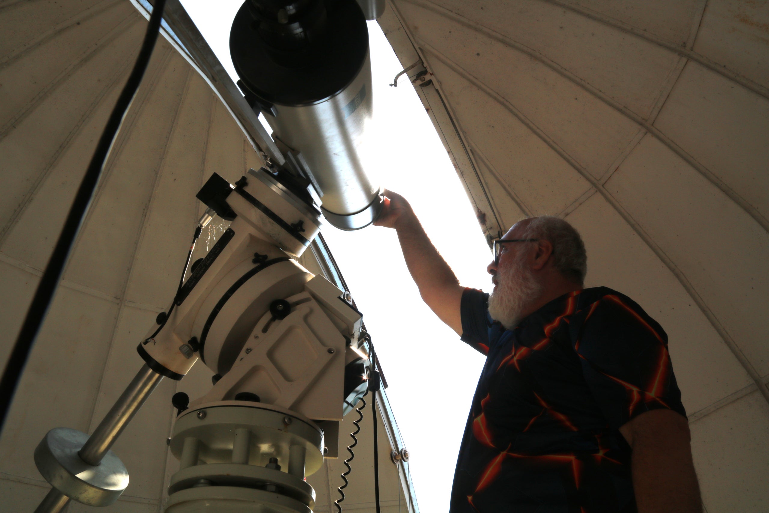 El telescopi Zeiss prenent fotografies al sol a l'Observatori de l'Ebre | Anna Ferràs (ACN)