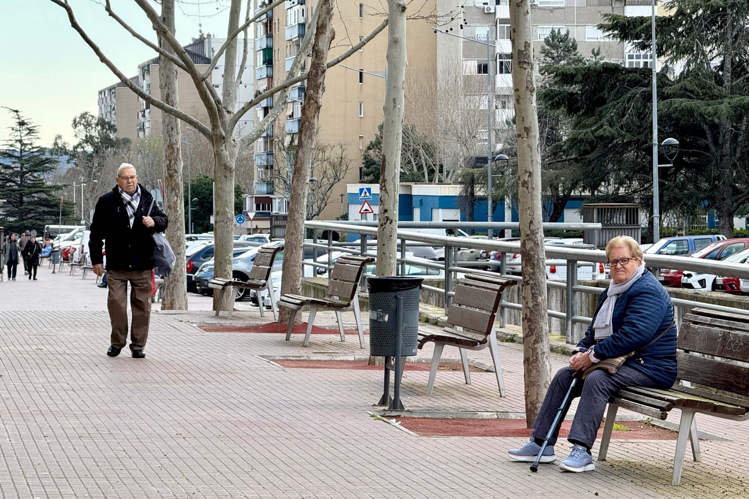 Gent gran al centre de Badia | Albert Segura (ACN)