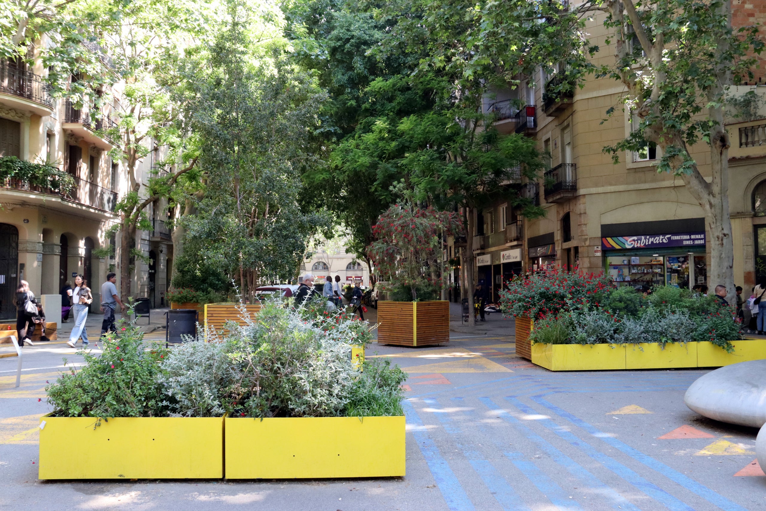 Cruïlla de Comte Borrell amb Parlament, una de les zones en què es faran les actuacions per consolidar la pacificació. | Nazaret Romero (ACN)