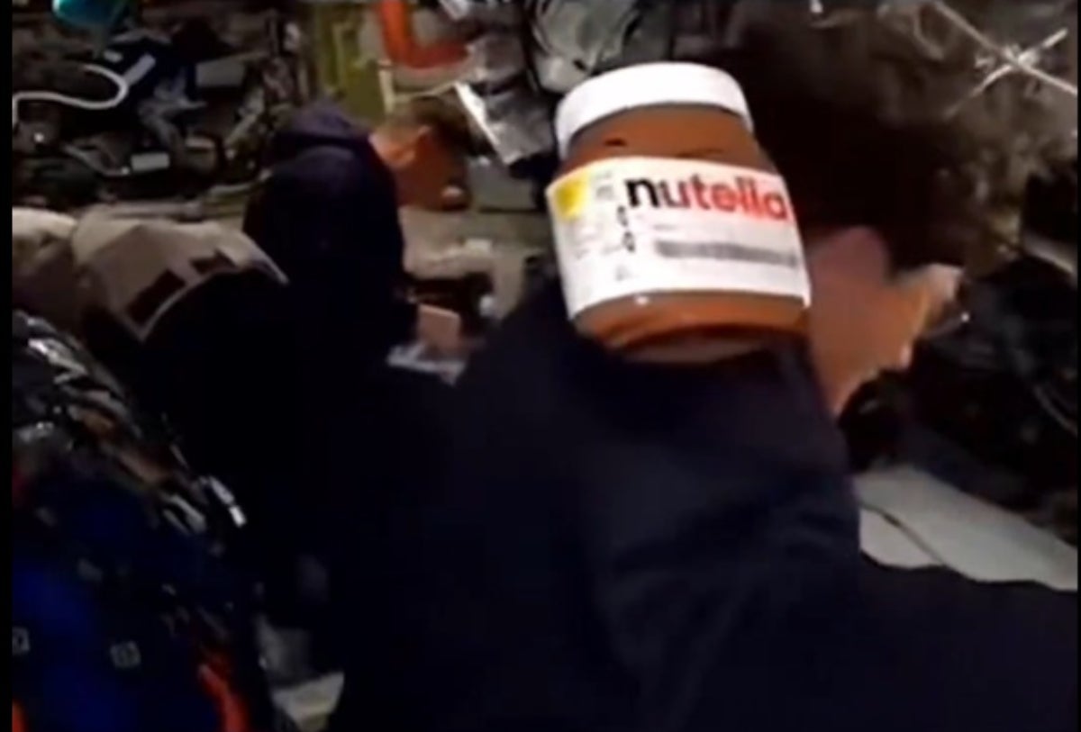 L'aparició d'un pot de Nutella a la nau Orion | CBS/TWITTER