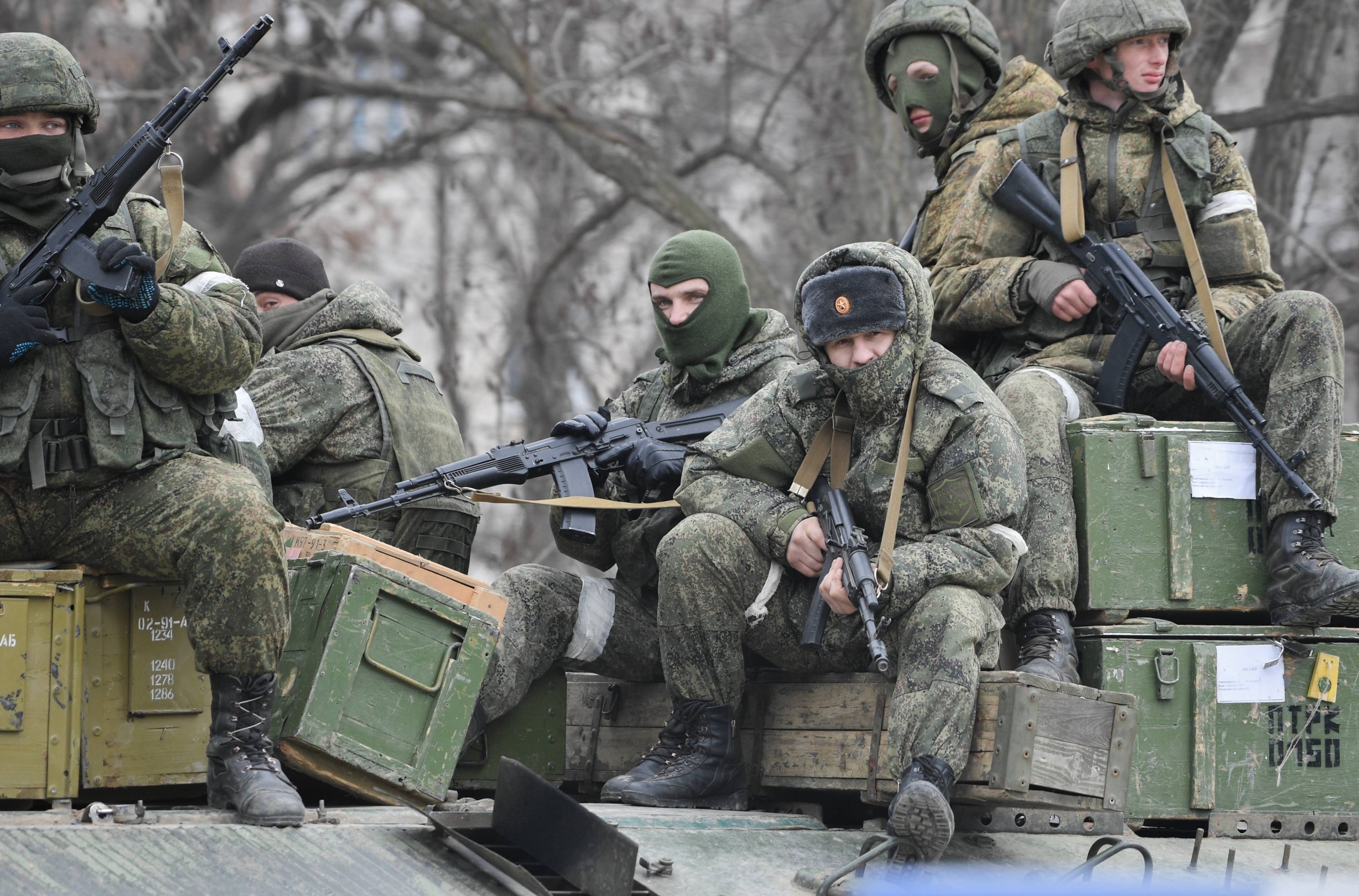 Soldats russos preparats per entrar a Ucraïna des de Crimea / Europa Press