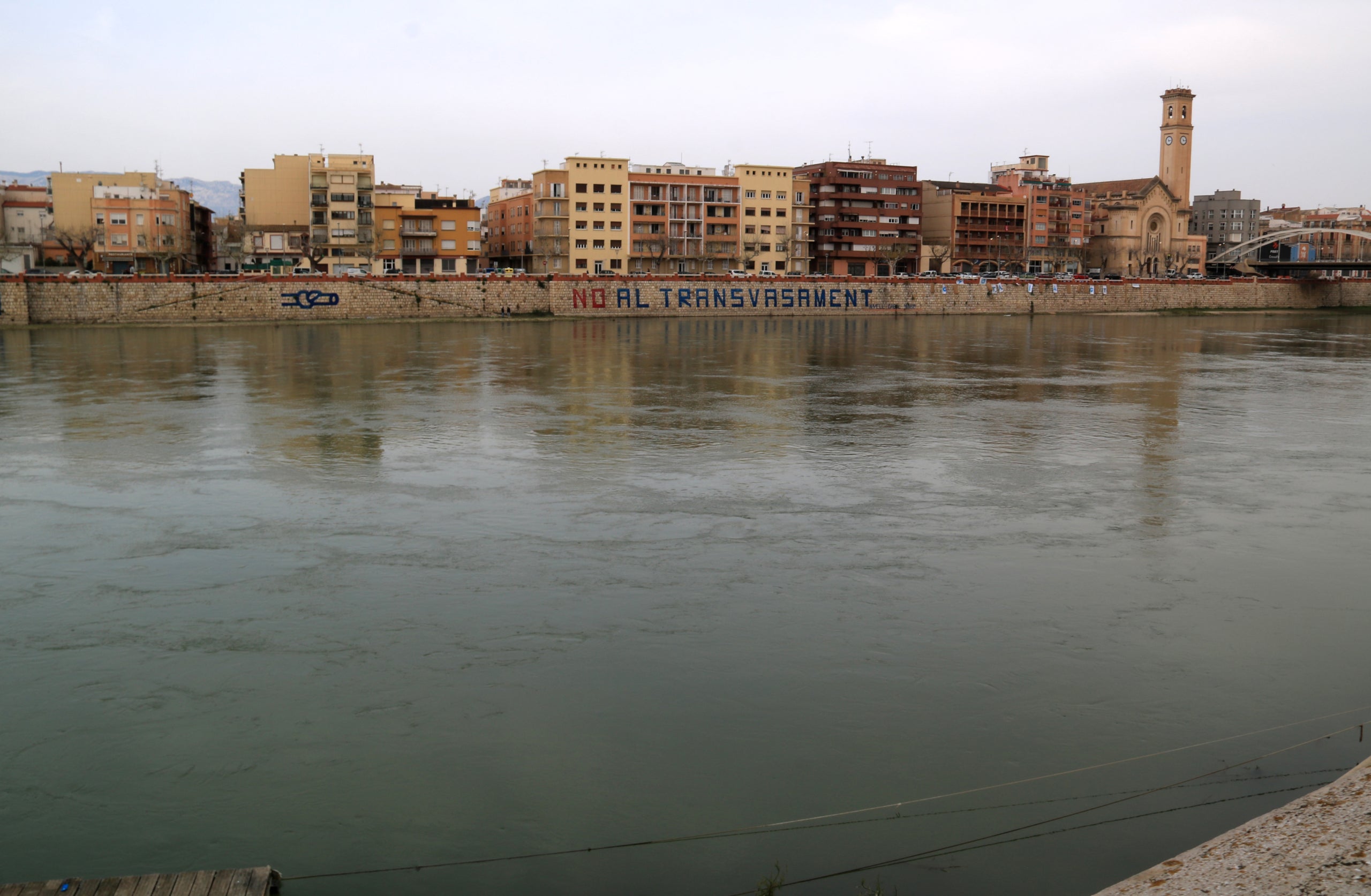El riu Ebre al seu pas per Tortosa | Pau Cortina / Marta Lluvich / Anna Ferràs / Lourdes Casademont / Jordi Pujolar (ACN)