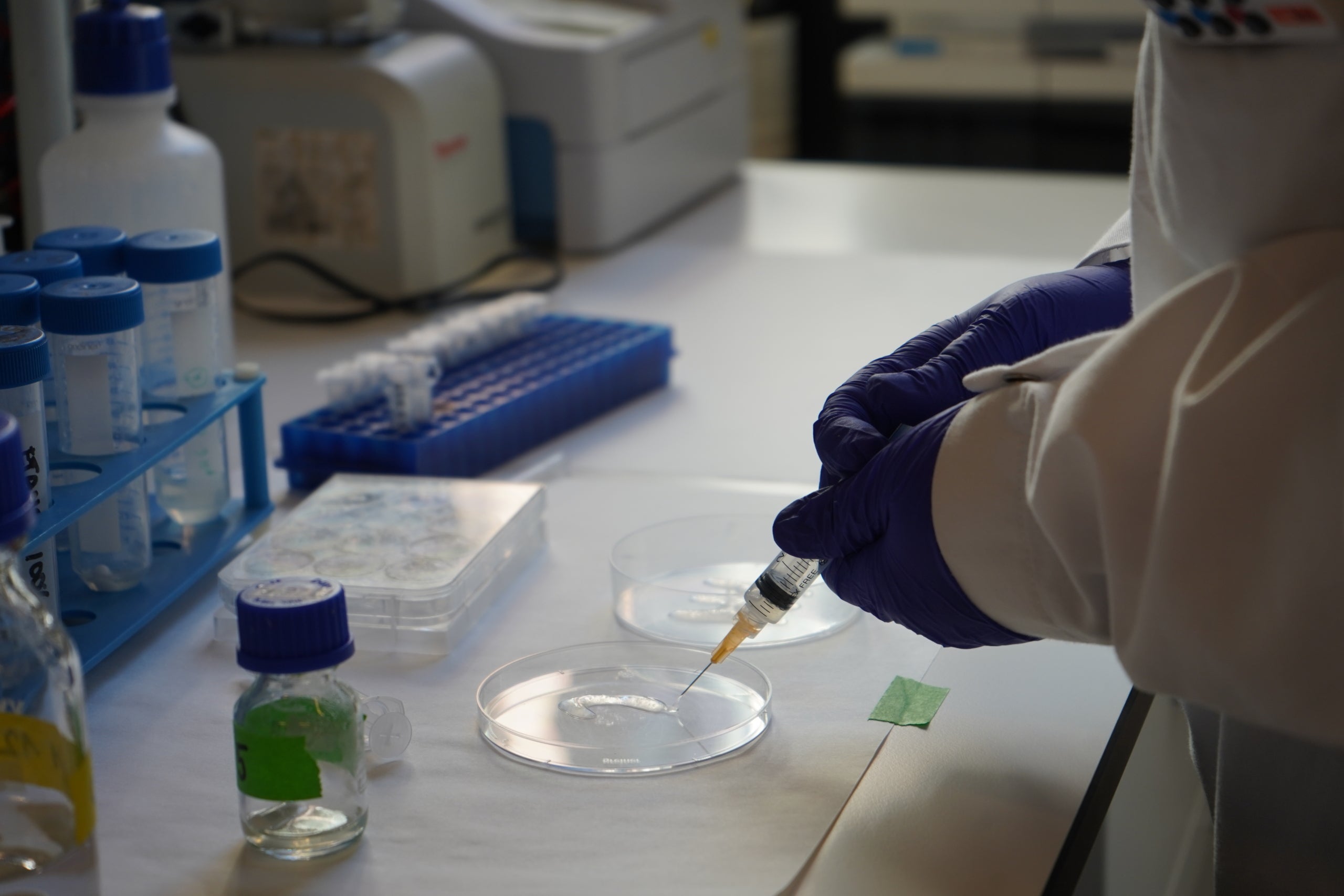 Administració de l'hidrogel | Vall d’Hebron Institut de Recerca (VHIR)
